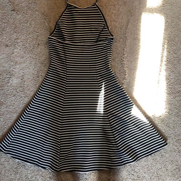 Stripped Dress - Picture 4 of 8